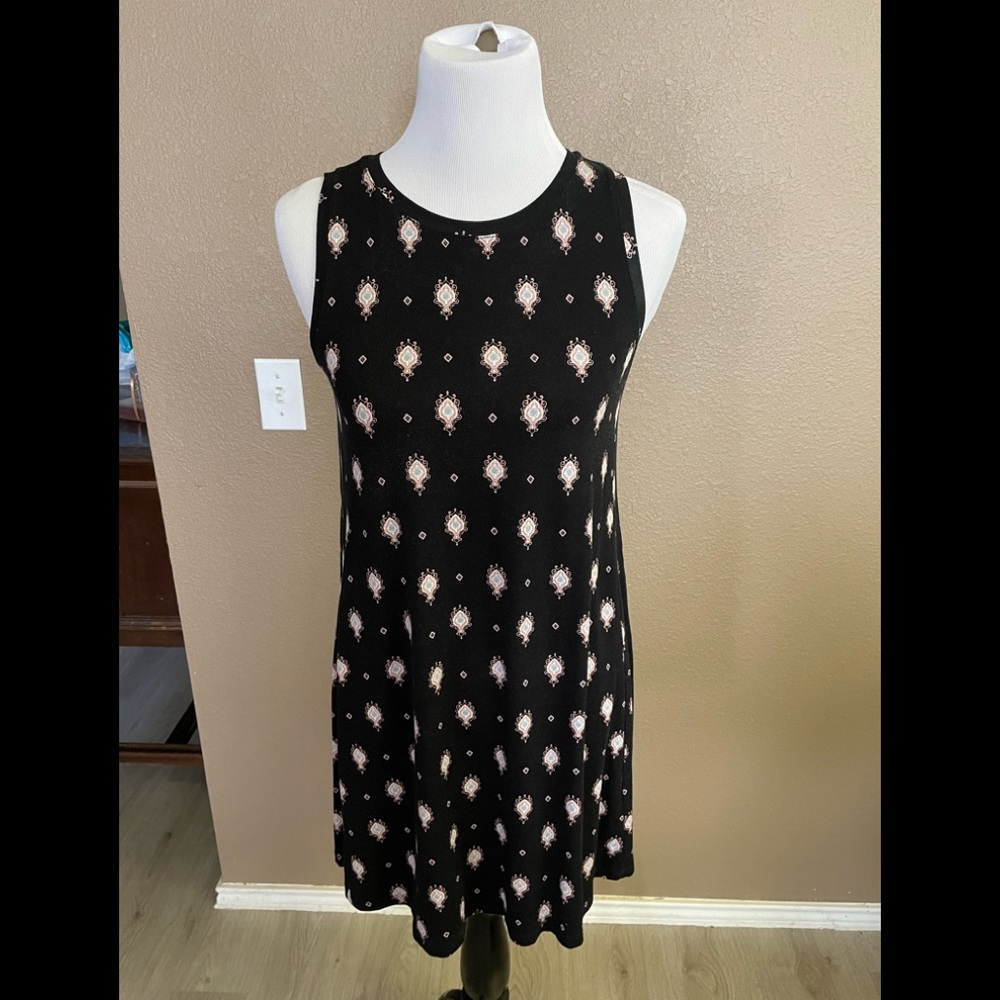 LOFT Black Sleeveless Swing Dress with Cream & Pink Medallion Print small petite